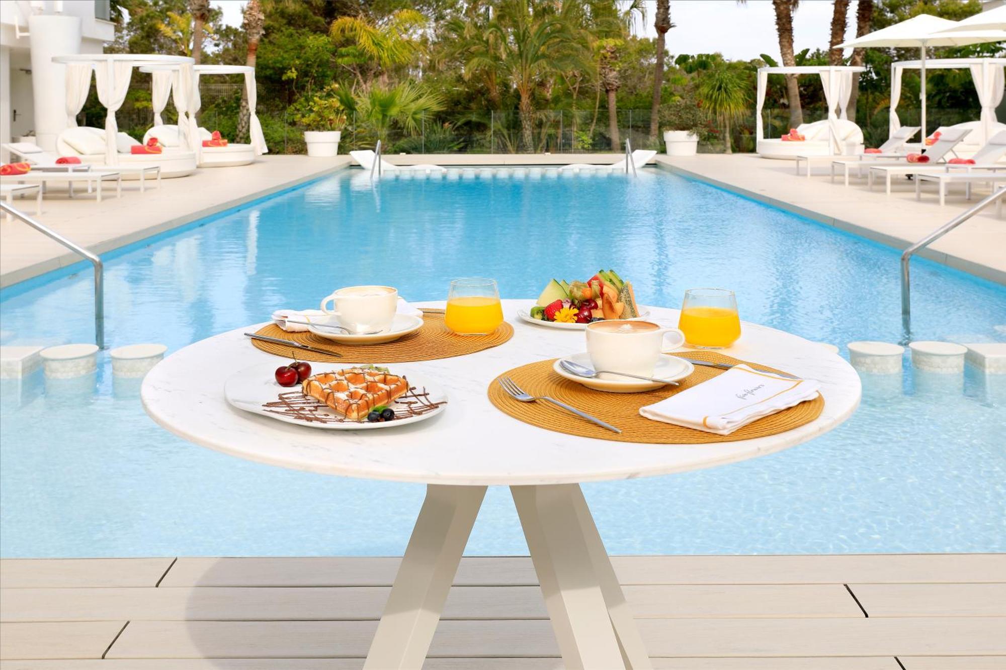 Five Flowers Hotel Formentera, Member Of Melia Collection Es Pujols Exterior photo