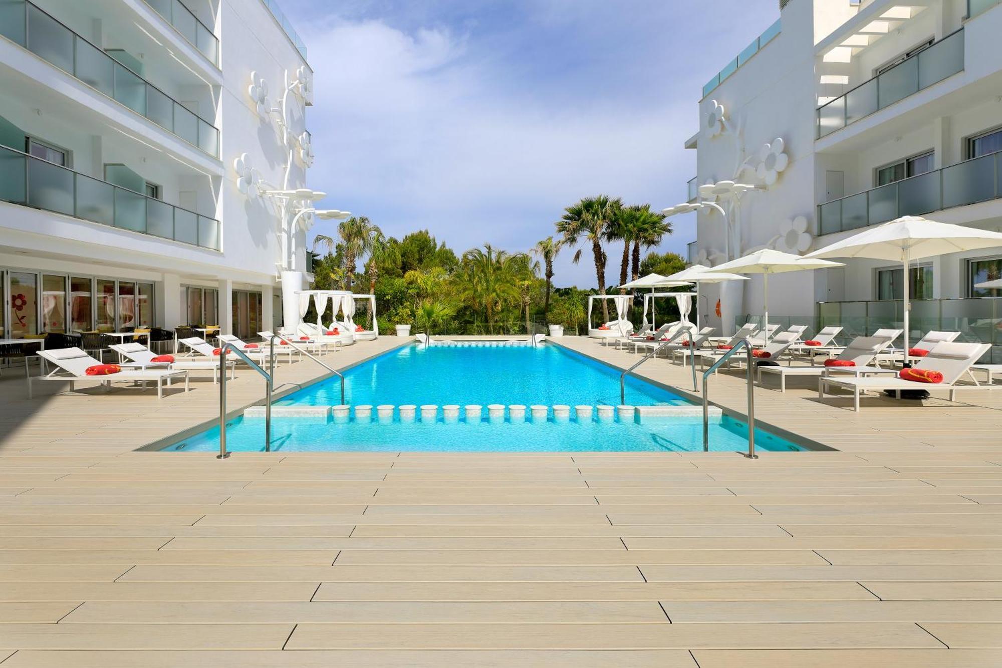 Five Flowers Hotel Formentera, Member Of Melia Collection Es Pujols Exterior photo